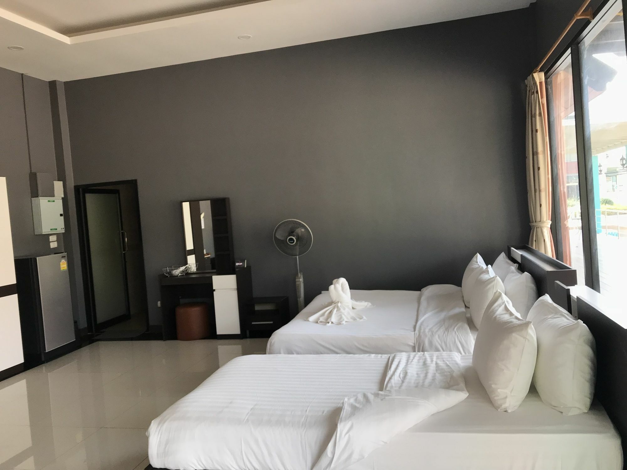 Usotel Waterland Hotel Udon Thani Buitenkant foto