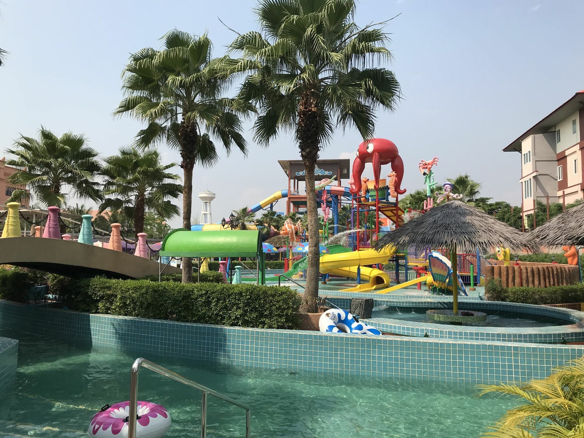 Usotel Waterland Hotel Udon Thani Buitenkant foto